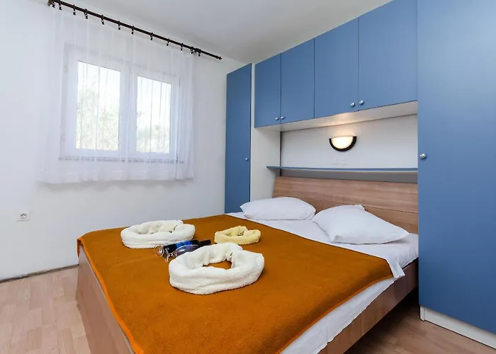 Mirko R Apartment Lopar